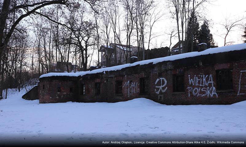 Fort pancerny pomocniczy „Bielany”