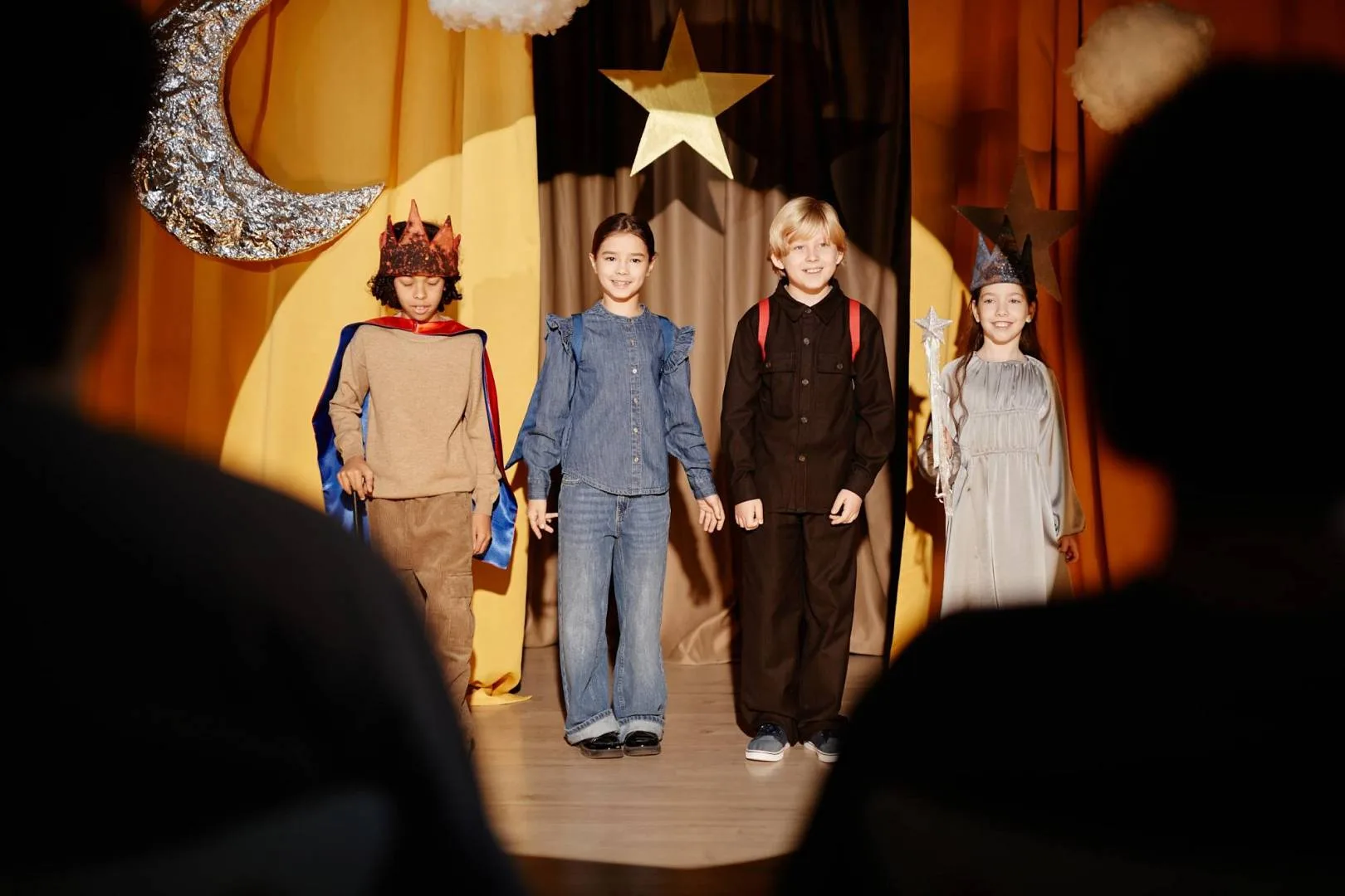 Niezapomniane Jasełka i przedstawienia szkolne: Jakie stroje wybrać dla dzieci?