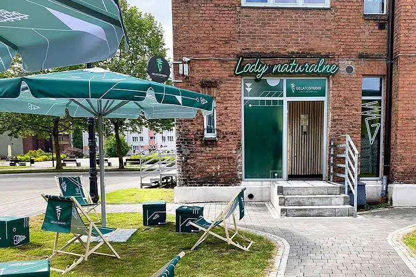 Jak parasole gastronomiczne wpływają na wizerunek restauracji?