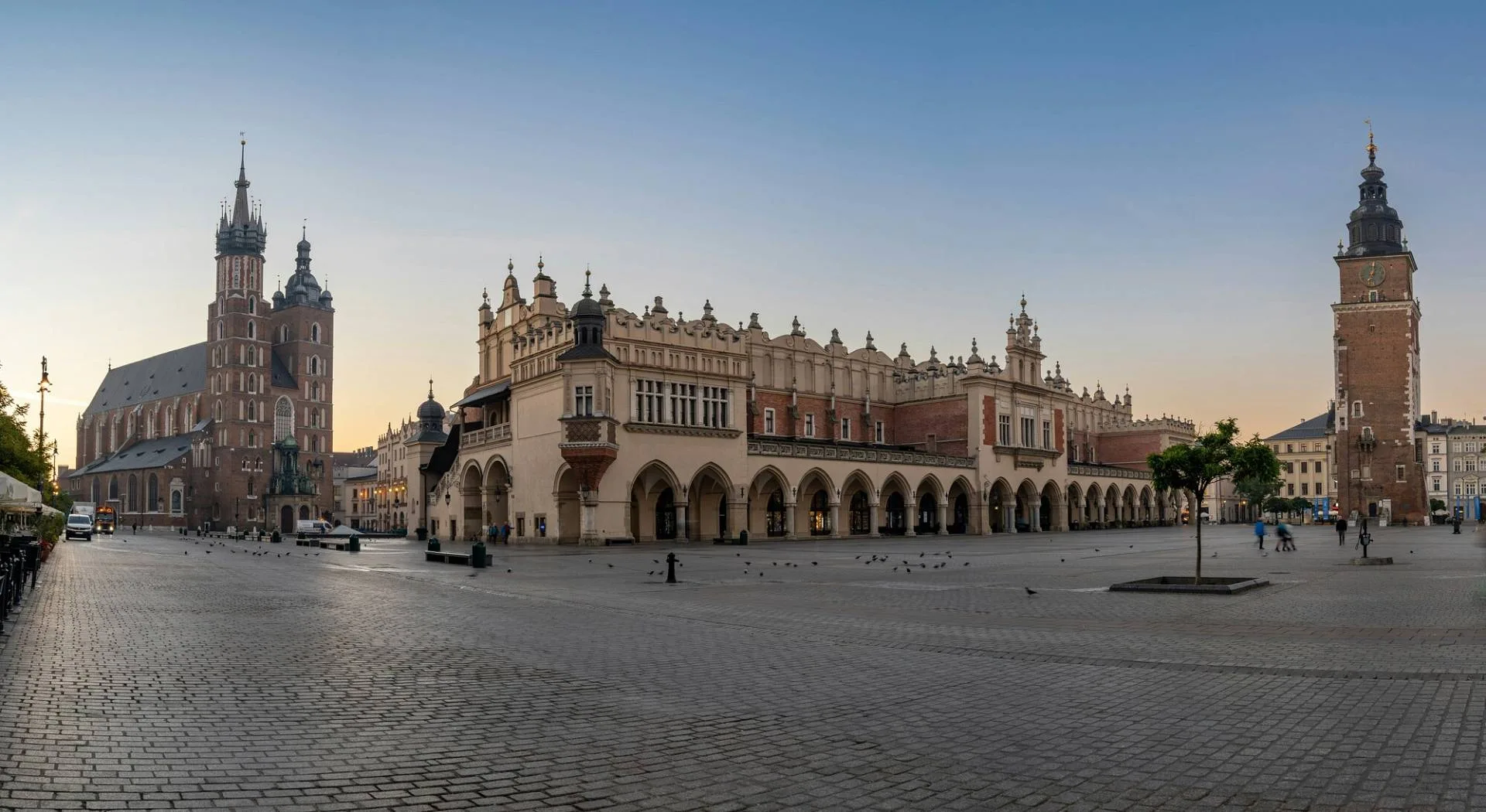 Kraków i okolice samochodem – jak wygodnie zwiedzać