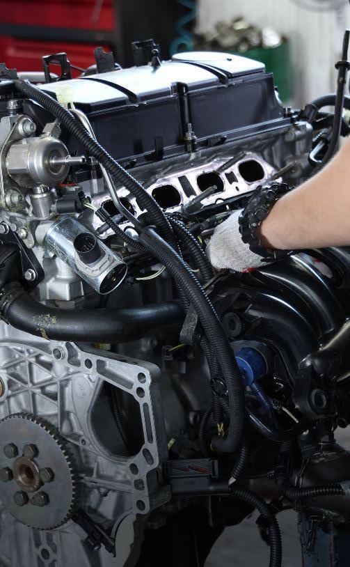 Mit „części ze szrotu” odchodzi do lamusa. Dlaczego świadomi kierowcy i mechanicy wybierają używane oryginały?